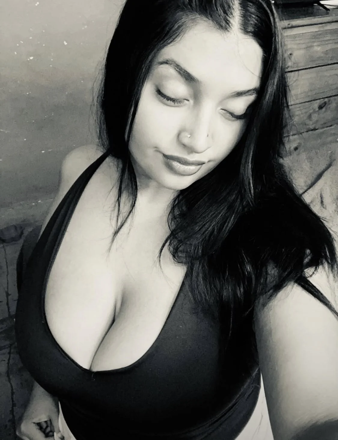 Pendeja argentina tetona de San Nicolás, paso info al DM image 1