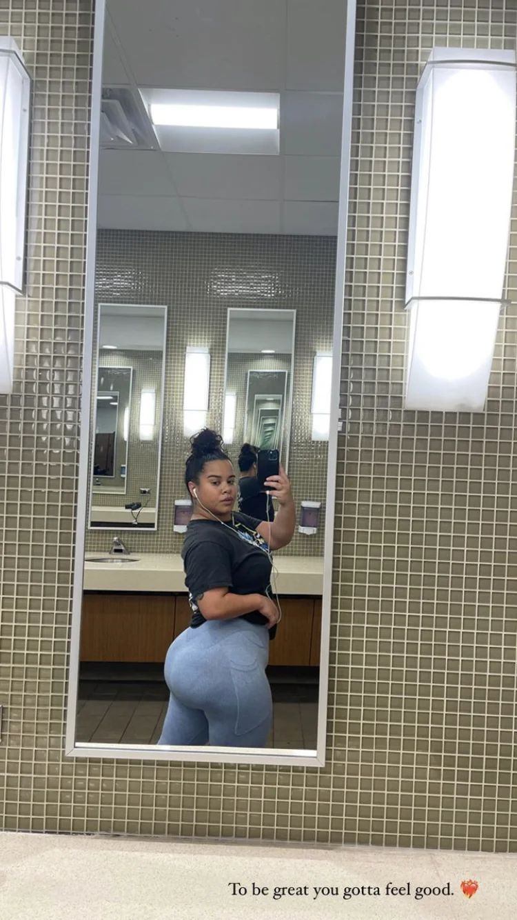 Thick Ass Model (non nude) image 21