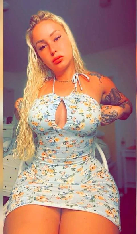 BLONDE HEAVY PAWG BIG BUTT image 2