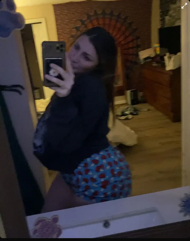 Thick as Fuck Slut Exposed image 11