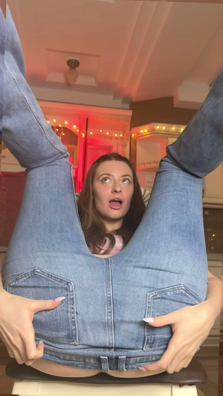 🔞 Sexy busty curvy titfuck naked wet pussy 🍑💦 OF now image 3