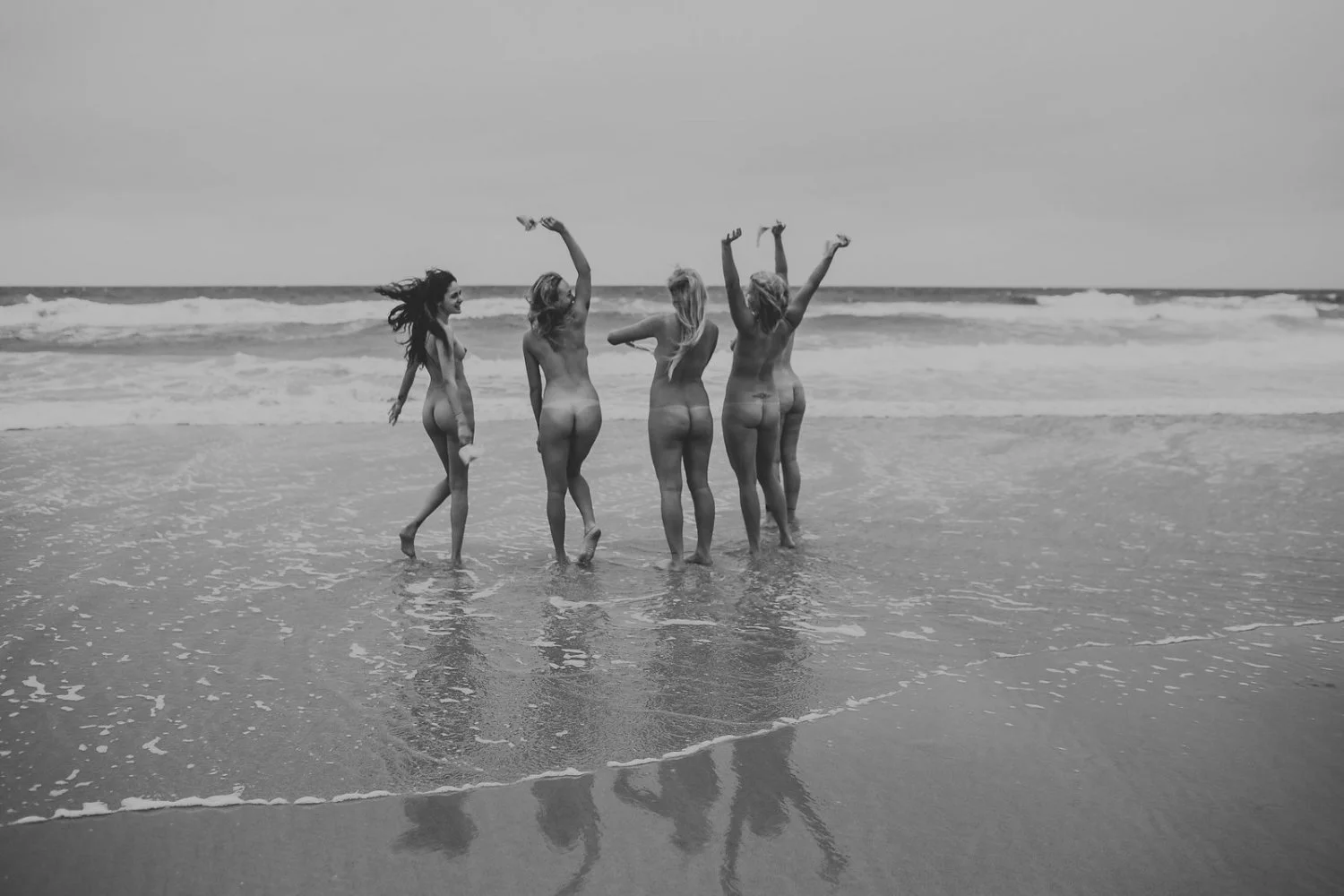 Bride and bridesmaids wedding day skinny dip image 28