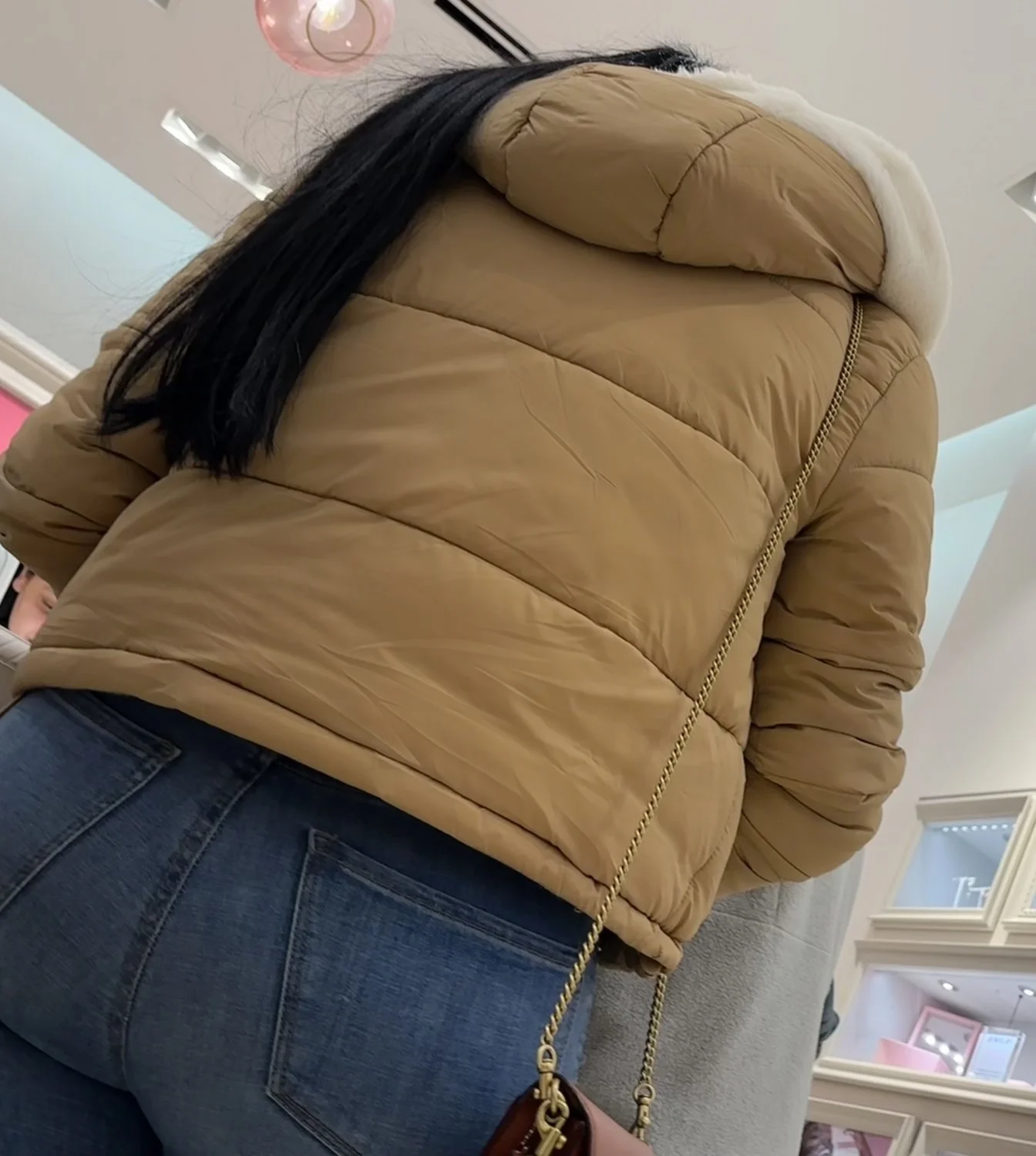MILF booty in jeans image 10