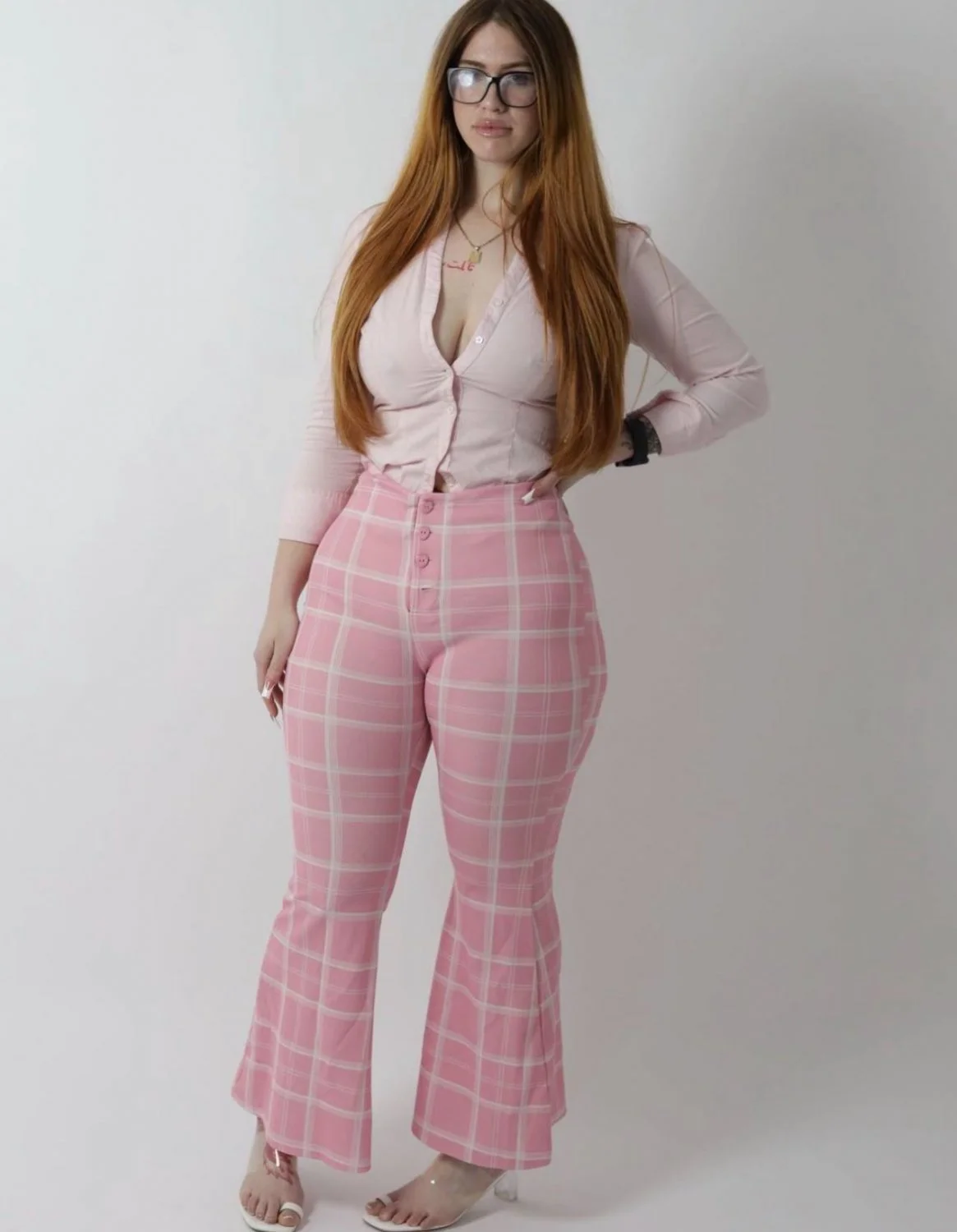 white girls incoming image 1