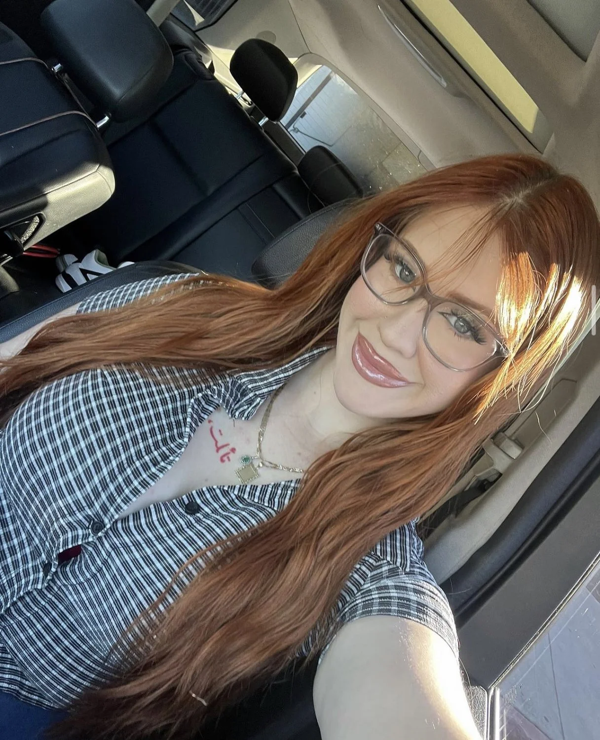 white girls incoming image 38