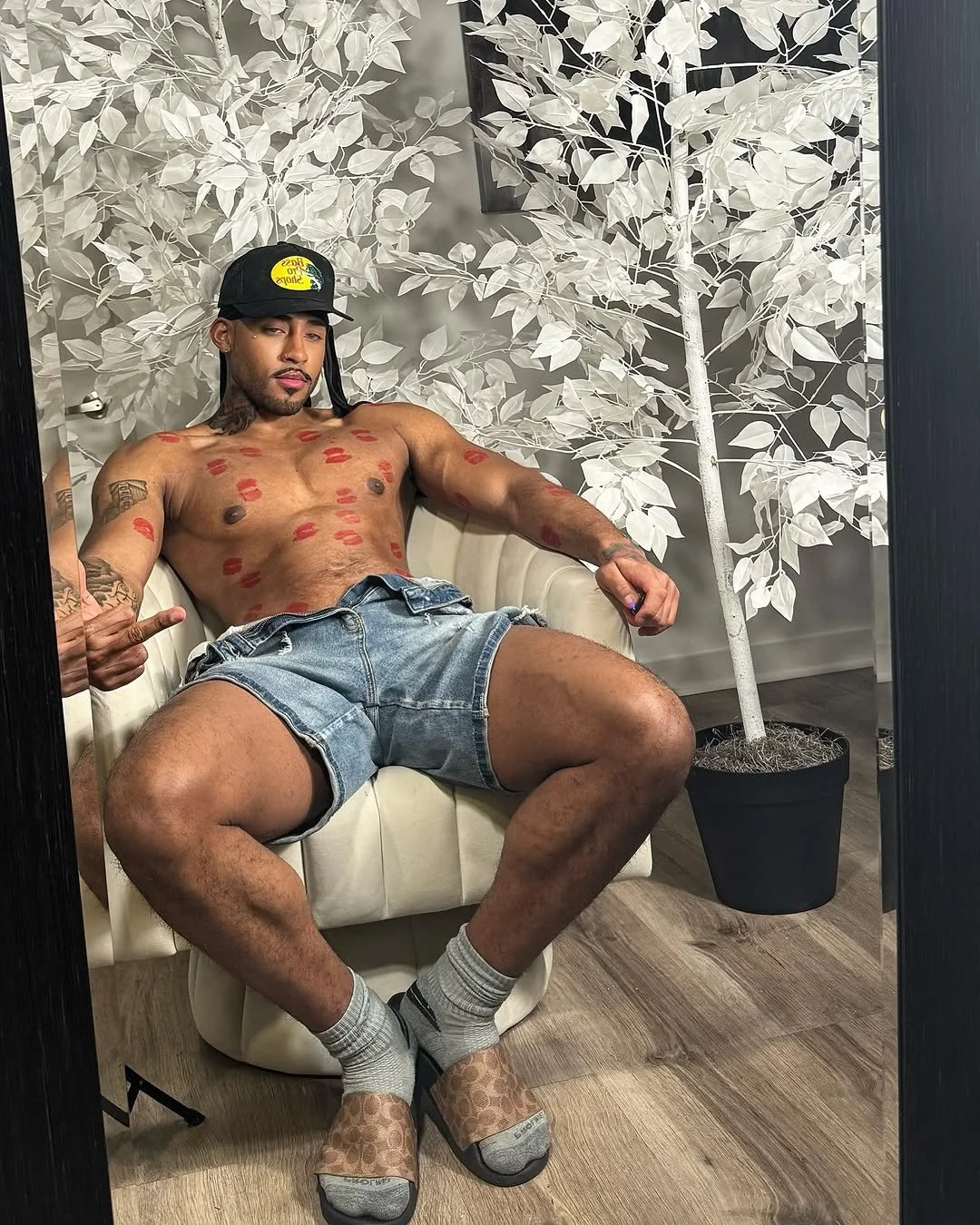 d_toneee pics & vids (1) image 46
