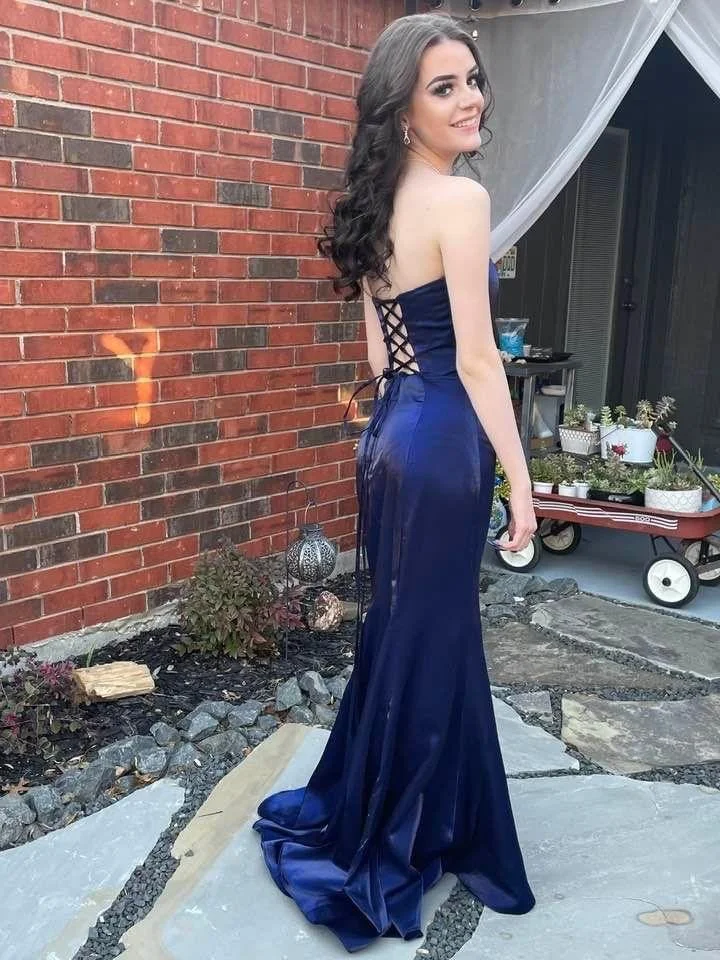 Raegan phillips from Dallas main image