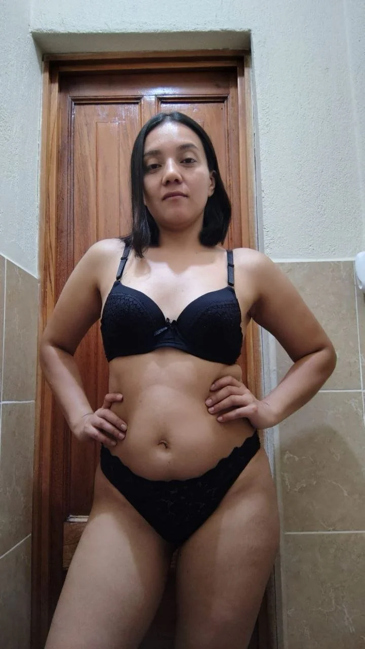 Cindy la puta chapina image 29