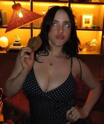 Billie Eilish 3 image 16