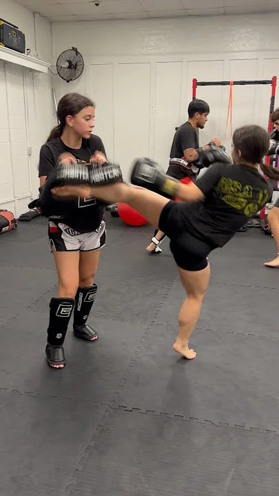 Boxing: How to throw a punch image 2