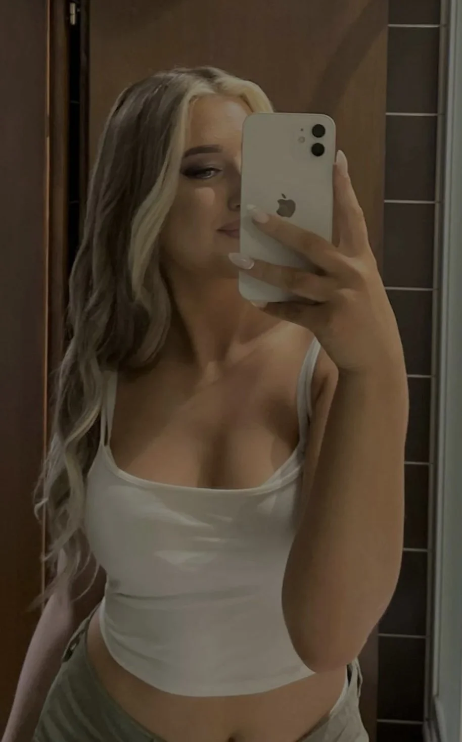 Sara image 5