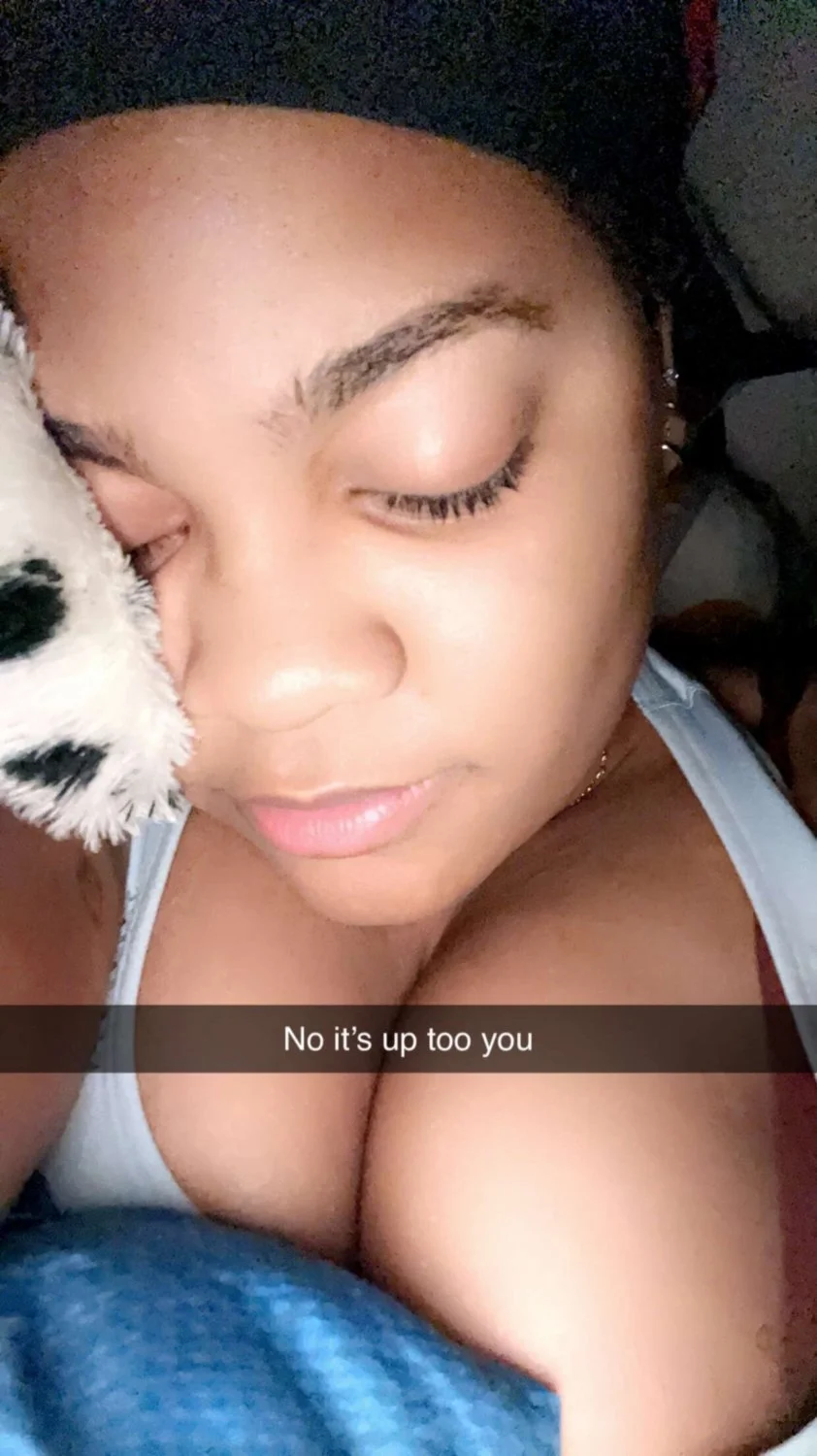 Asia the black slut loves showing her whole body to strangers online image 2