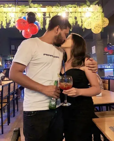 Casal Vazou Putinha Ate gravida Manda Vídeo Pro Marido cover image