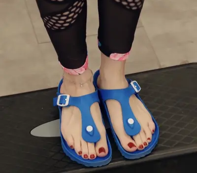 Deniz-Cengiz-Feet-Turkish Actress cover image
