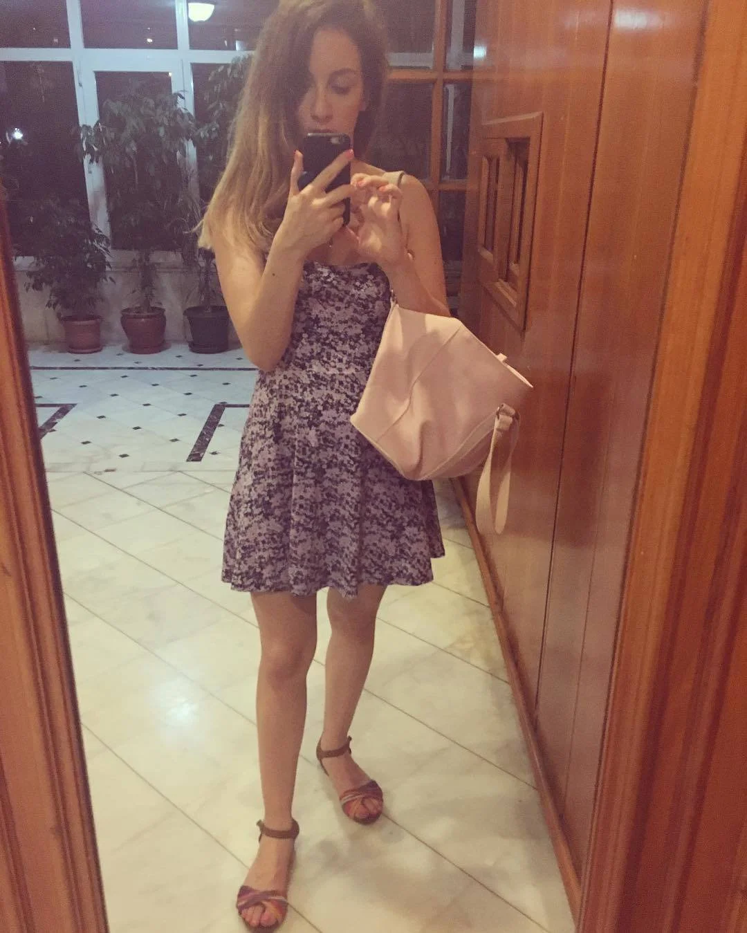 Deniz-Cengiz-Feet-Turkish Actress image 10