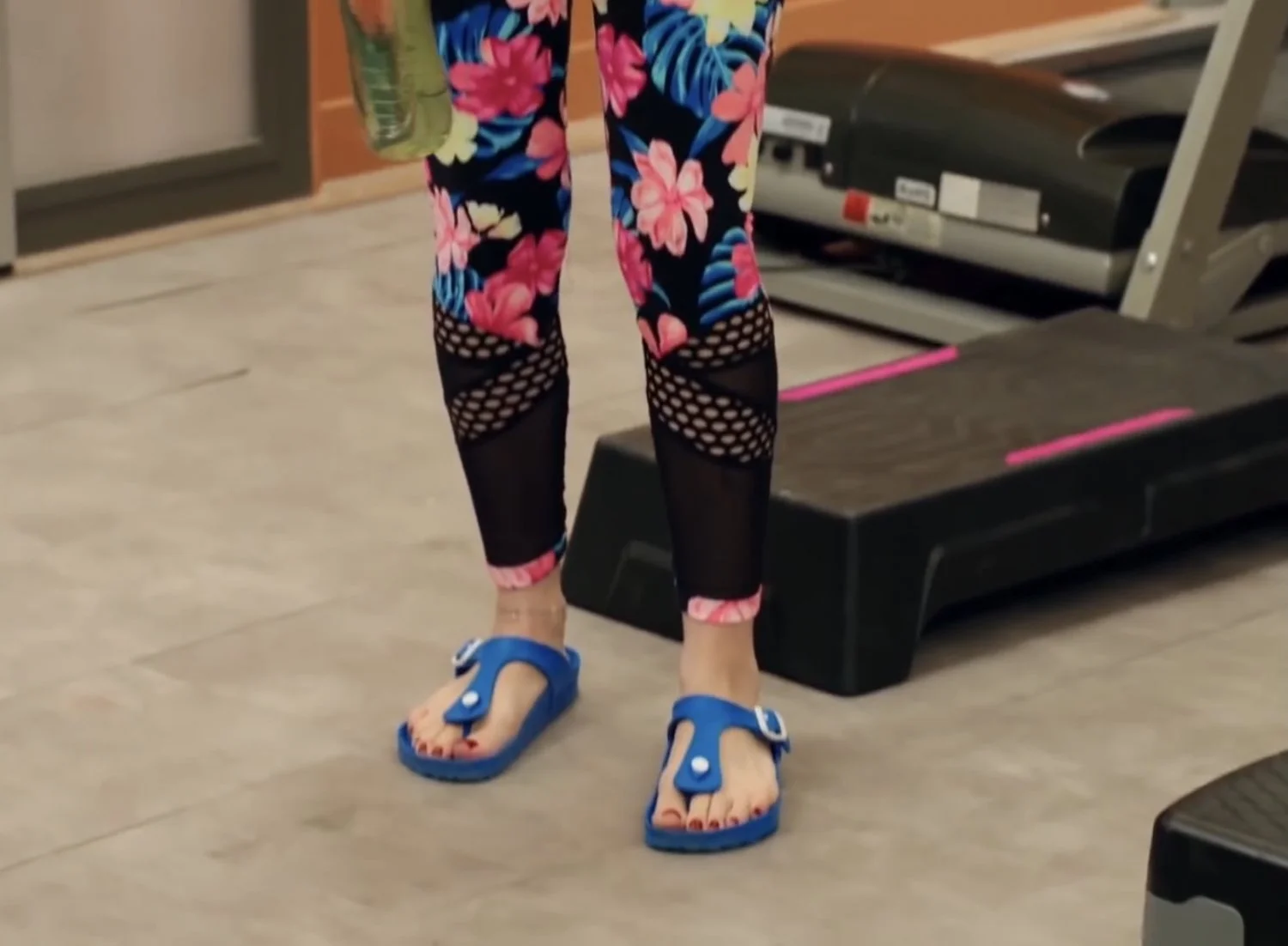 Deniz-Cengiz-Feet-Turkish Actress image 19