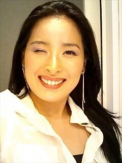 Korean amateur milf 30 image 2