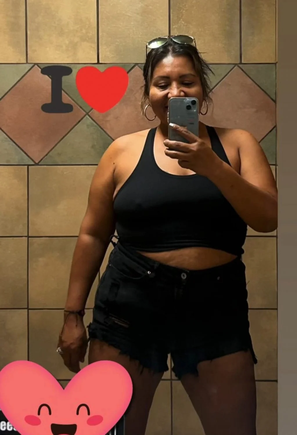 Sexy aunt image 2