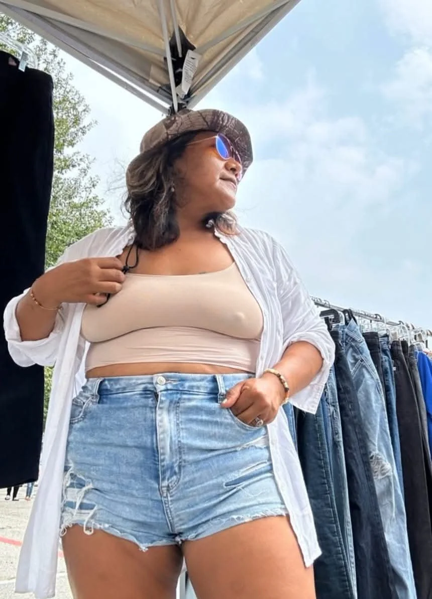 Sexy aunt image 3