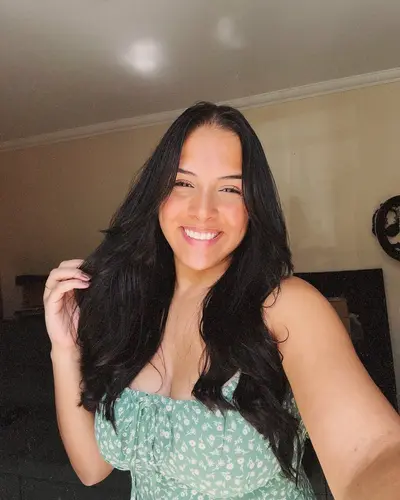 Luana Rabello cover image