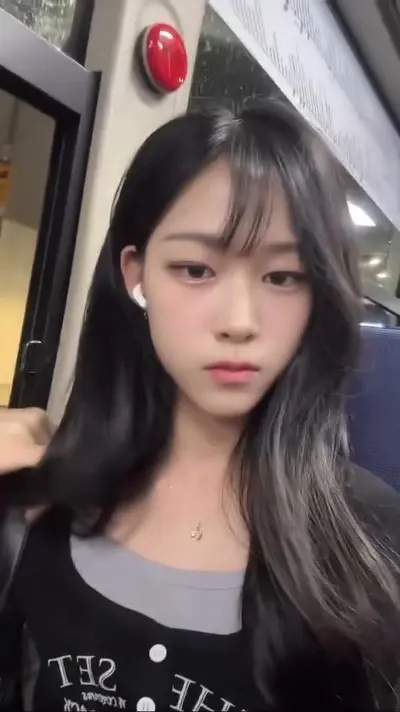 이년 능욕딸❤️ 시그널 bhb13.48 cover image