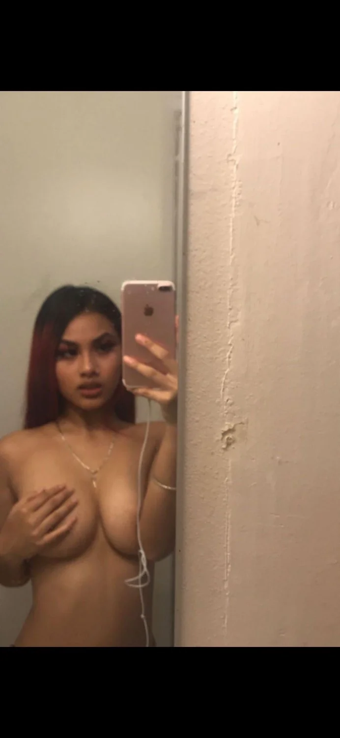 PrettyFacedMami image 6