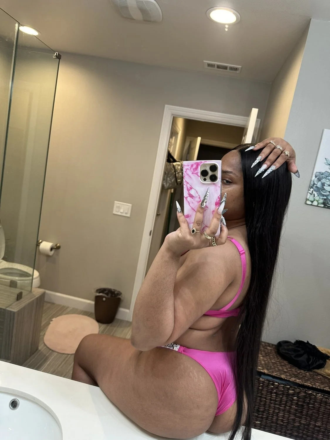 IG slut 💦🔥👀 image 19
