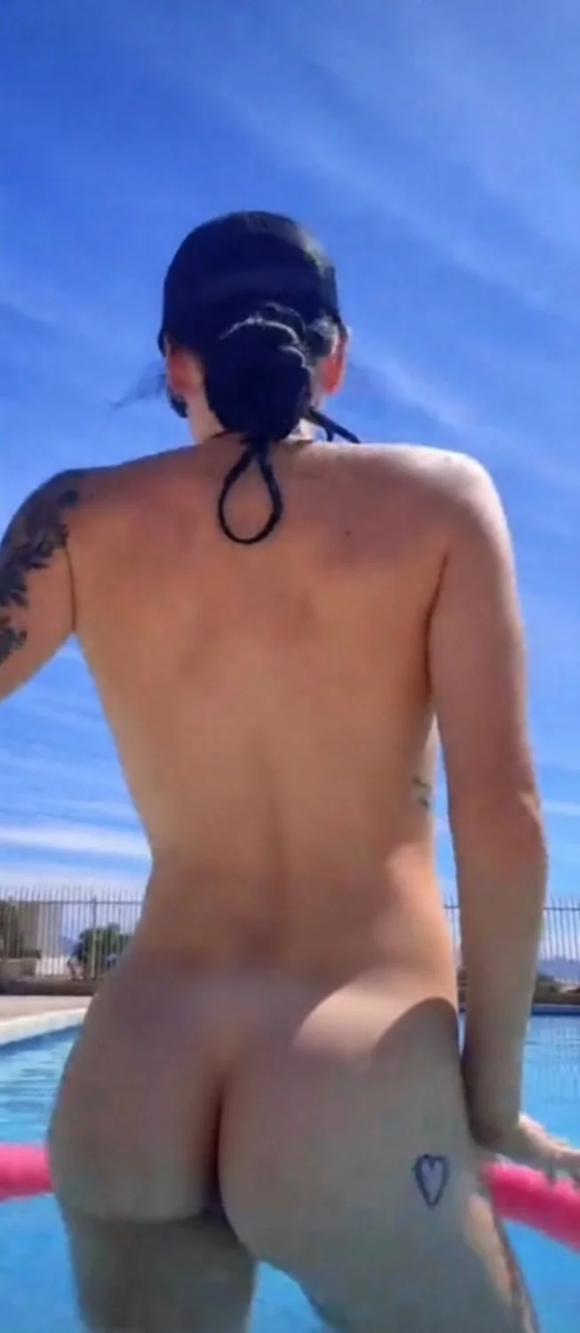 Favorite video and pics 2 main image