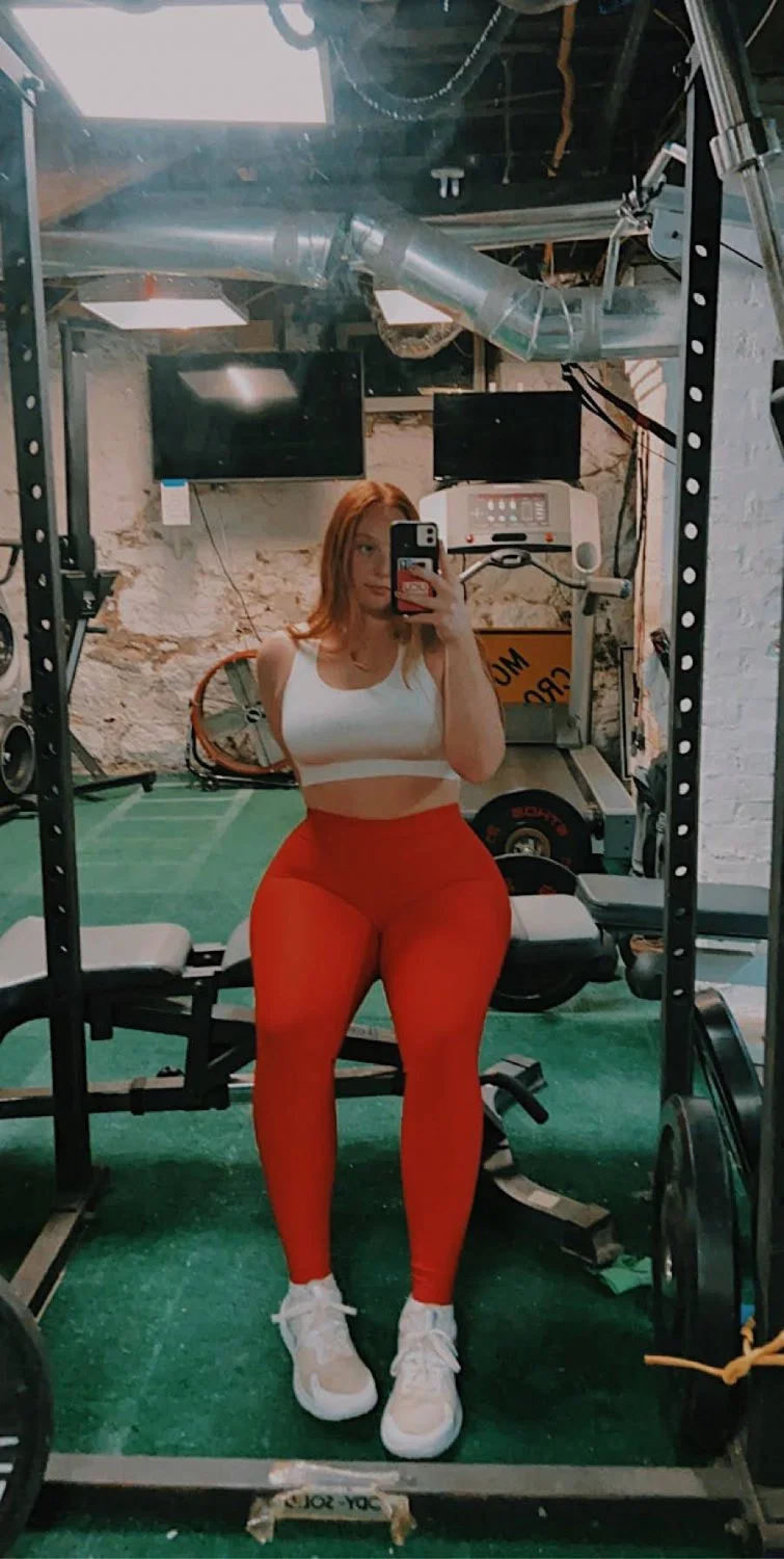 We all need a thick redhead like Zoey in our lives image 27