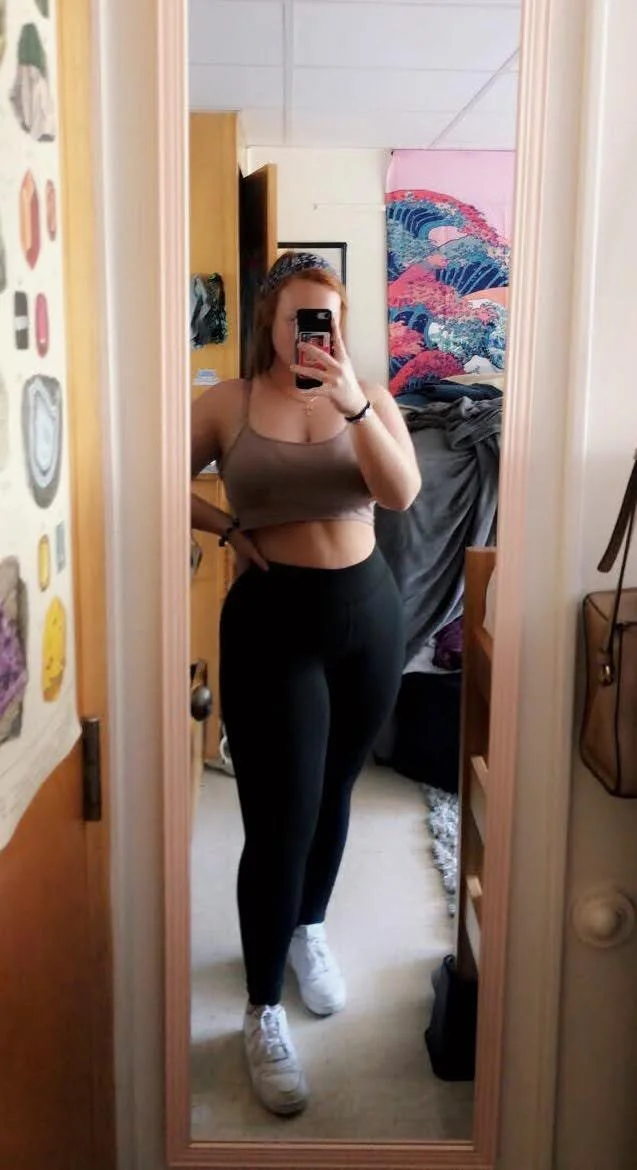 We all need a thick redhead like Zoey in our lives image 35