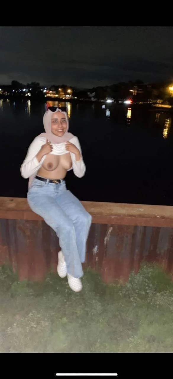 Hijabi slut flashes boobs image 2