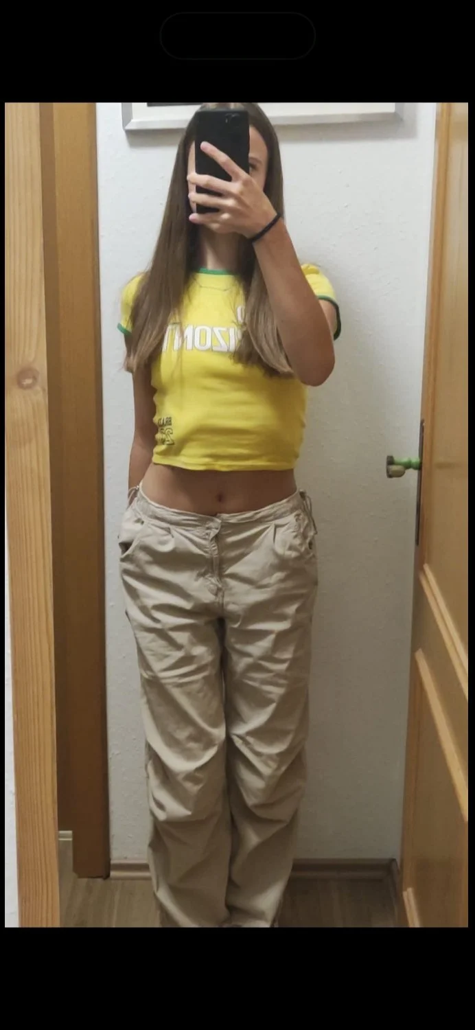 Isabella 18 image 4