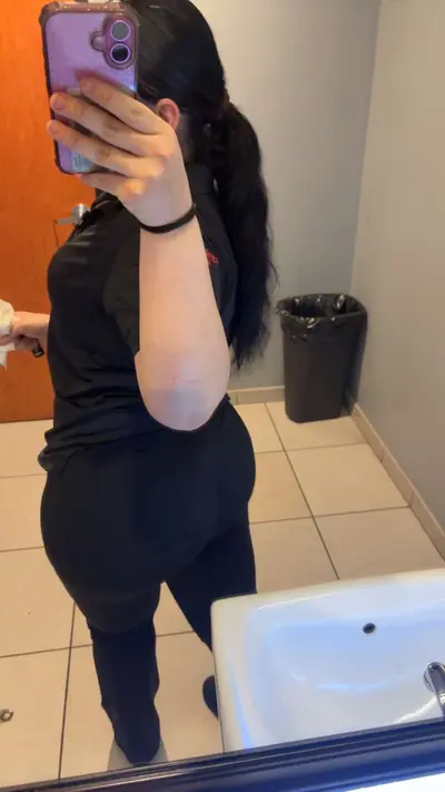 Duluth salvadorean latina slut Katia cover image