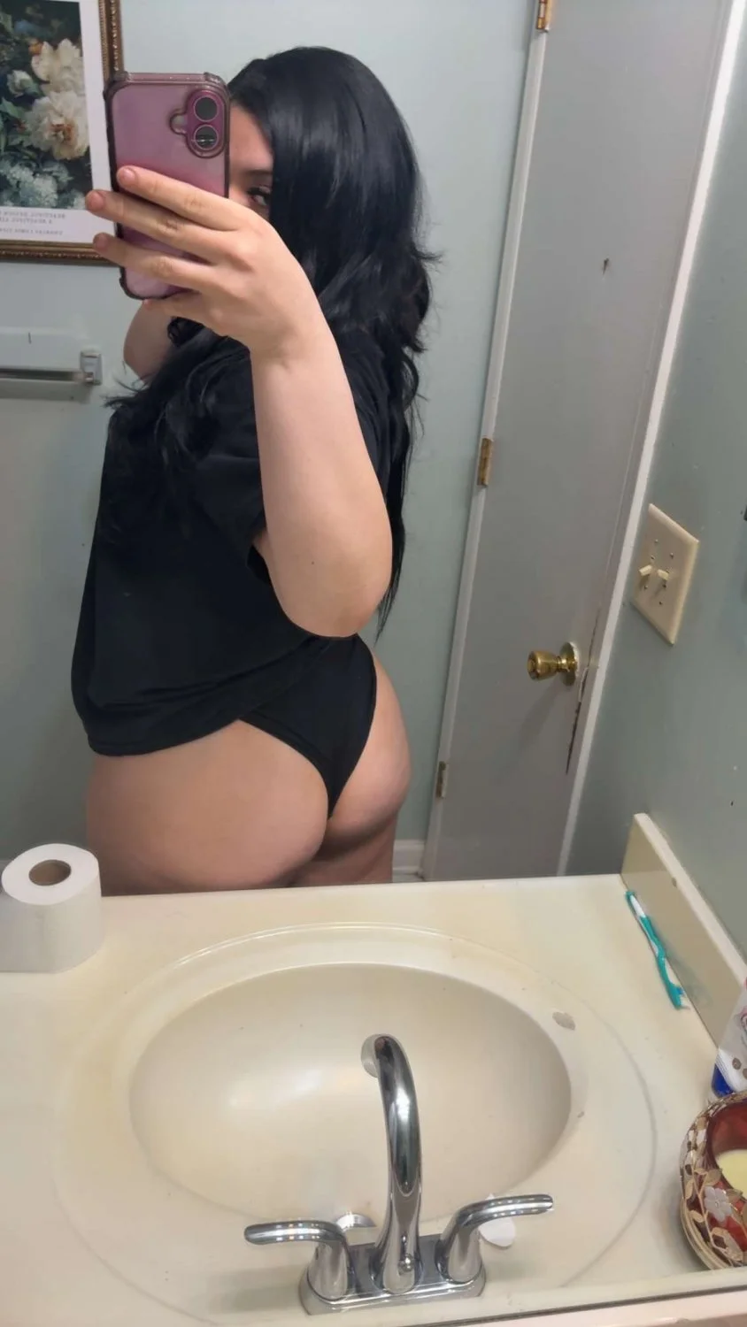Duluth salvadorean latina slut Katia image 2