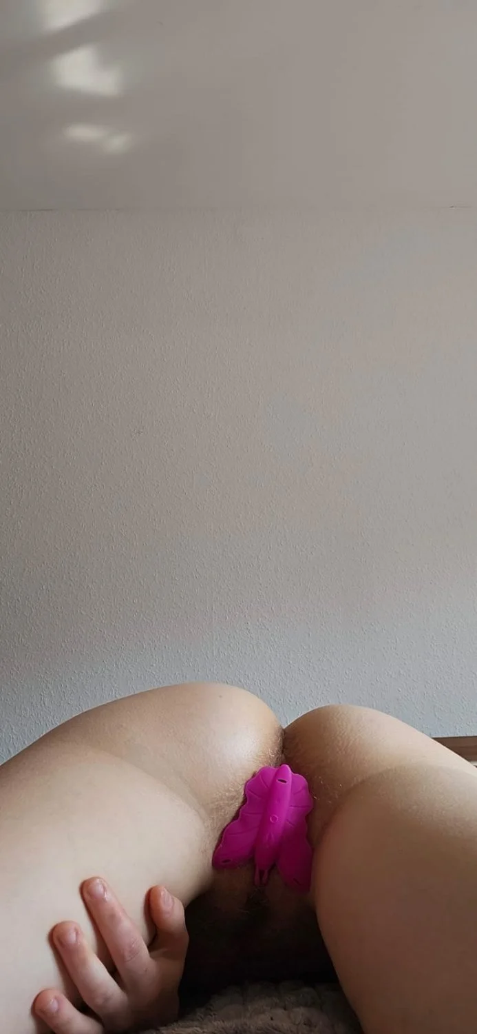 Claudia the SLUT image 8