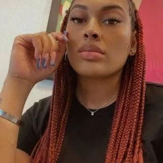 Influencer NewyorkNayxo throwing neck 💦 main image