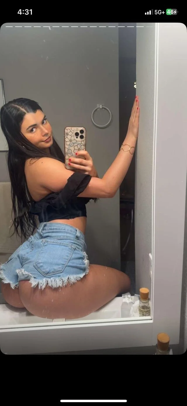 Latinas ass is so fucking fat image 3