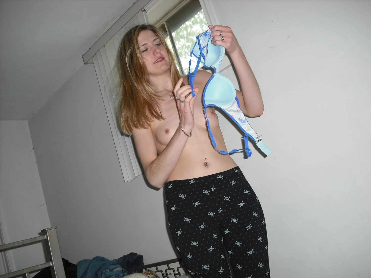 Courtney image 14
