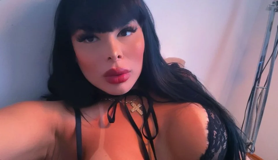 TRANS MILLA BRAZAO SEXY image 13