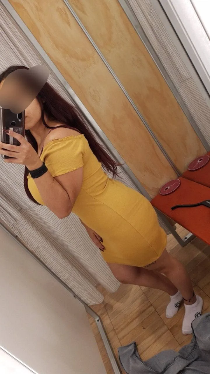 Esposa en 4 con ricas nalgas image 7