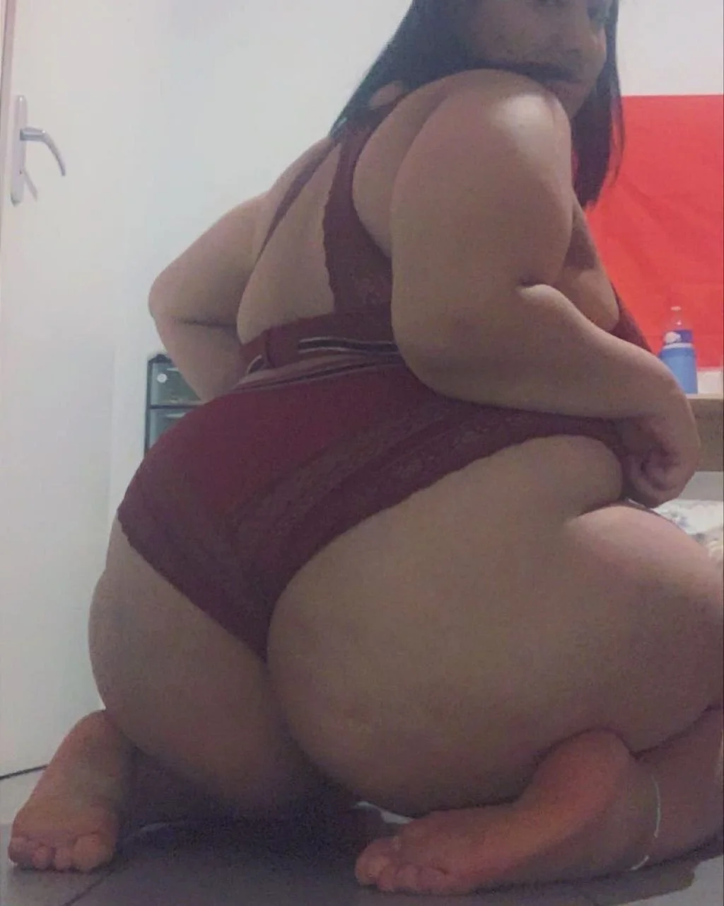 Milf BIG ass image 3