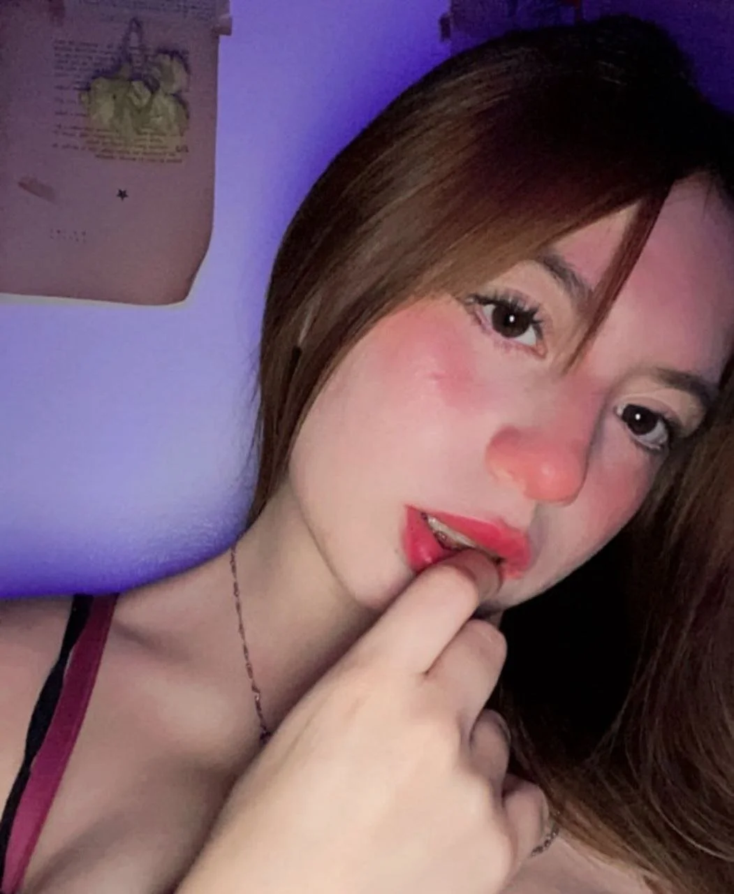 Novinha branquinha vazada pelo corno se exibindo videos novos namorada safada gostosa caiu na net image 1