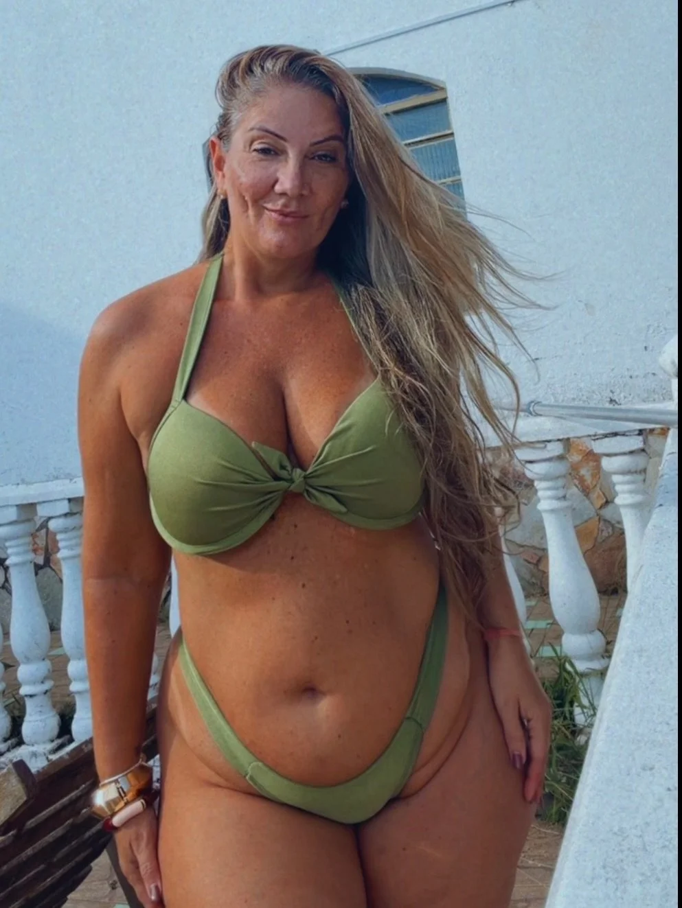 An@ P@ul@ MILF image 4
