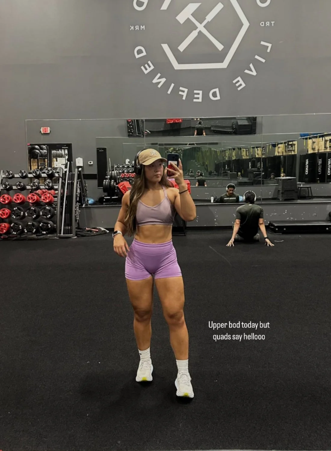 Asian gym baddie has great physique image 22