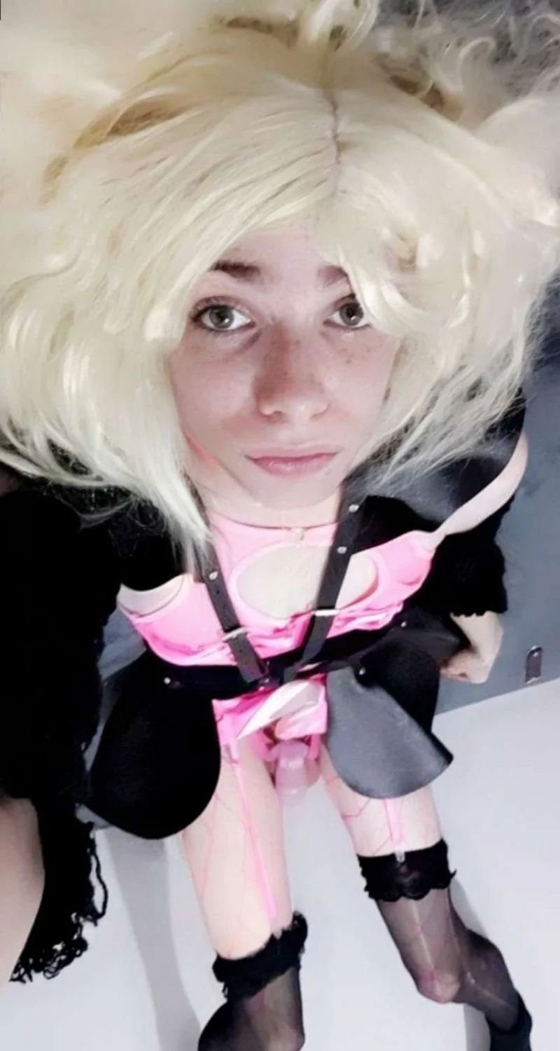 Sissy Beth wants everyone to know about her little slutty side image 3