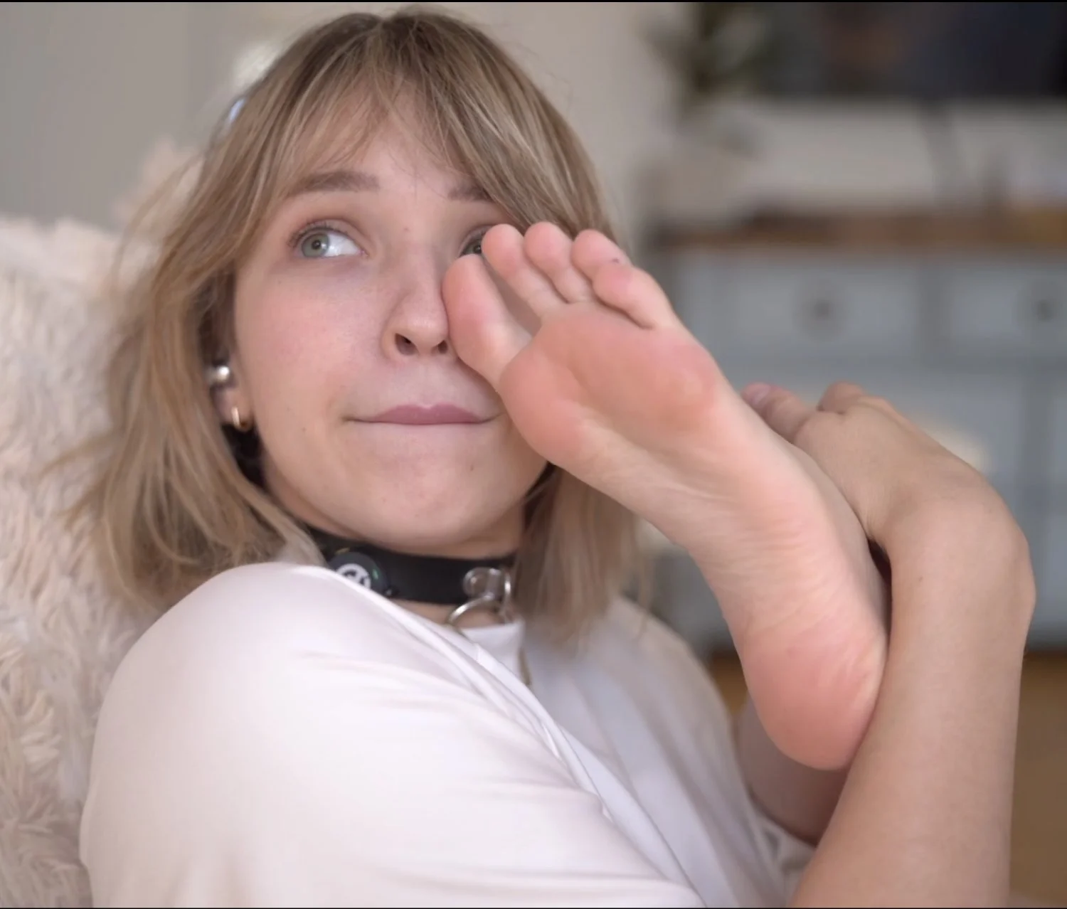 Blonde Angel Self Foot Worship image 2