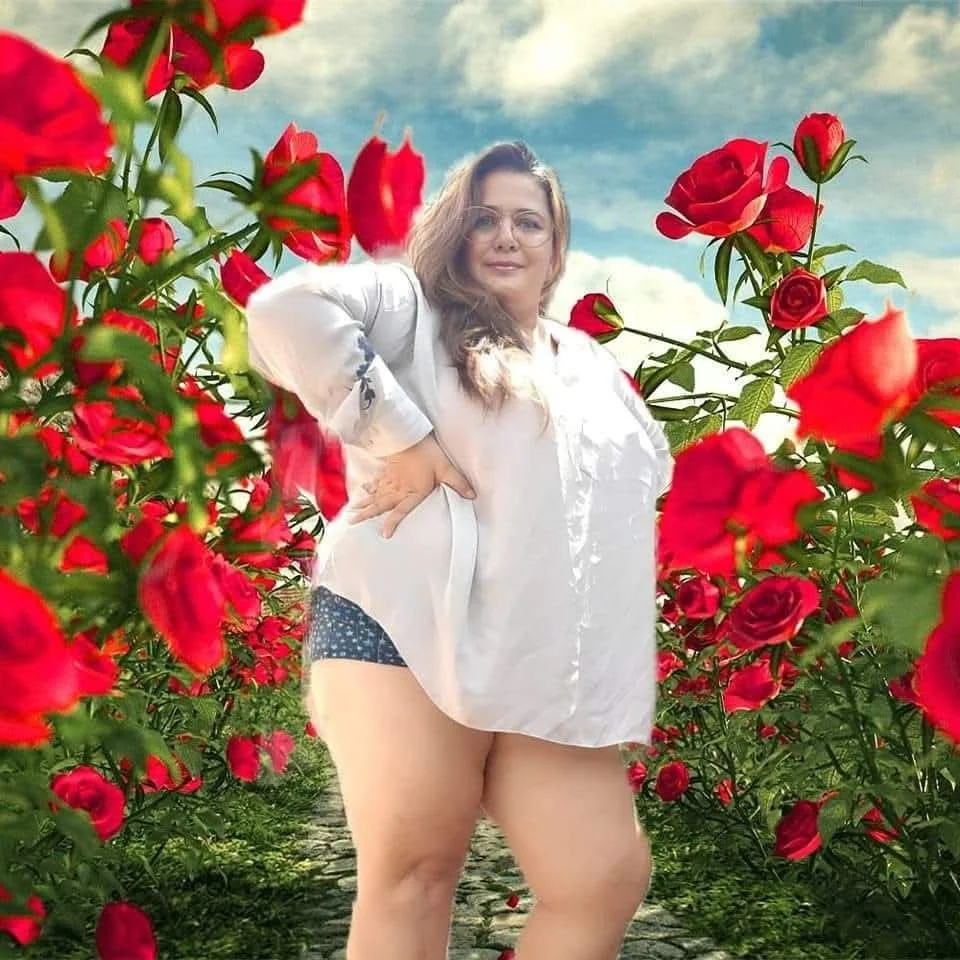 Hispanic milf image 12