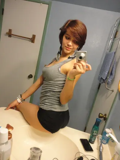 Fit gf with bobbed brown hair cover image