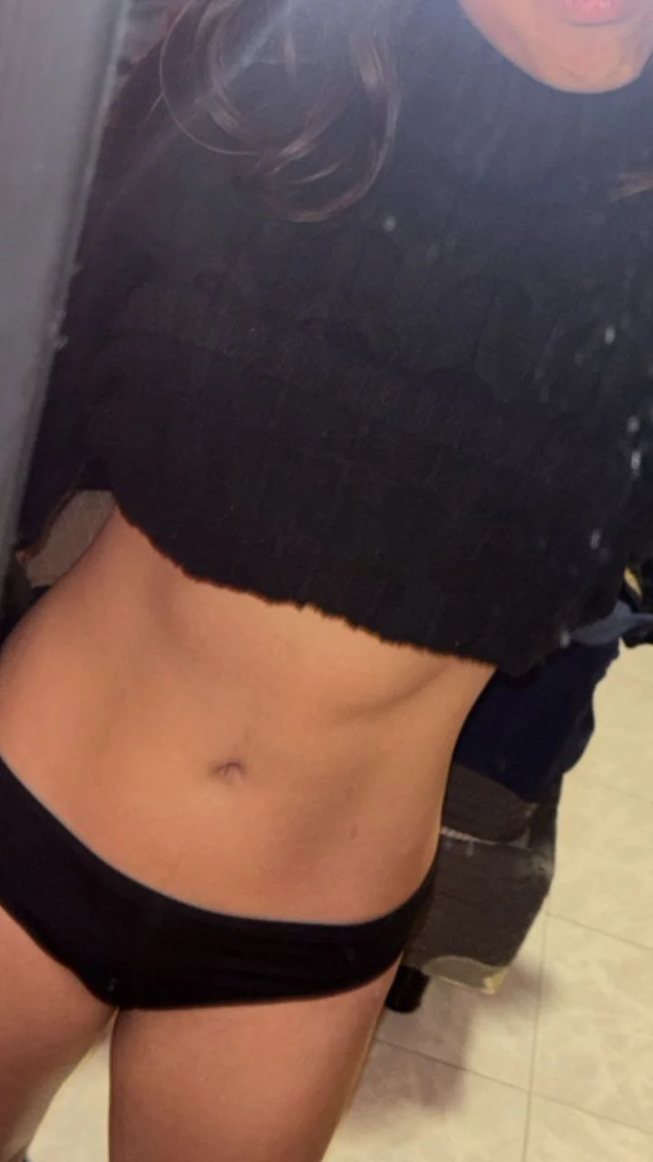 Perra caliente mexicana de Cholula,esta puta se llama Daniela de 20 años,le gusta que se lo metan image 2