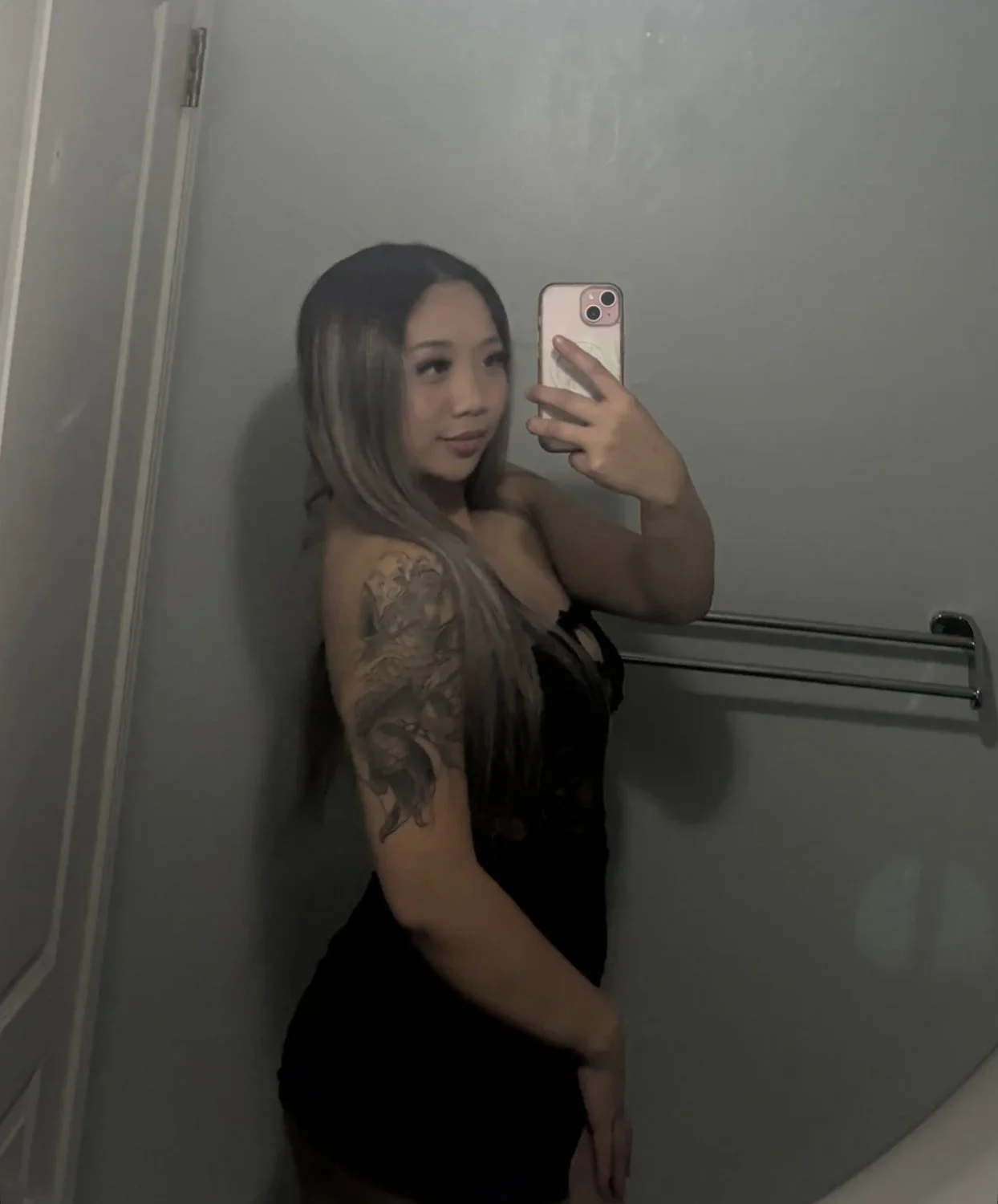 Sexy tatted abg slut with nice tits image 3